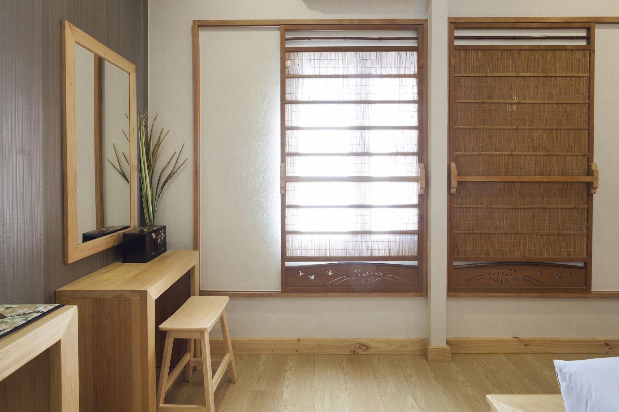 Haikin Ryokan Chiang Mai Exterior photo